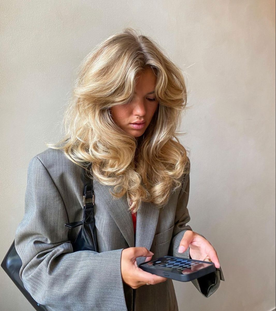 Bouncy curls: The no.1 hair trend to bounce on - UKLASH