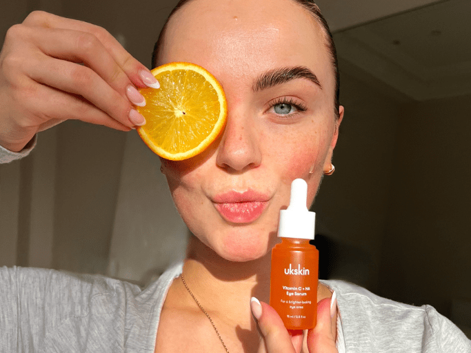 The Ultimate Guide to Vitamin C Serum in Skincare: Benefits, Usage & What To Look For Before Buying - UKLASH