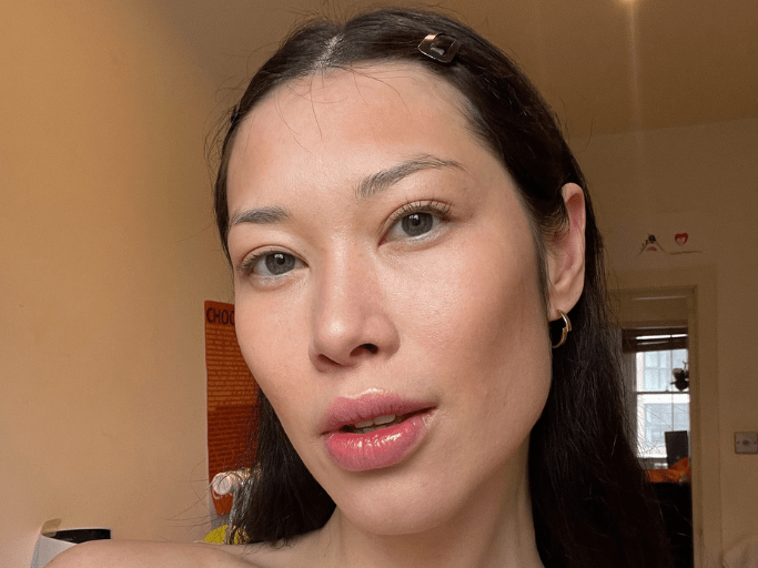 The No-Mascara Trend: Why Natural Lashes Are All You Need In 2025 - UKLASH